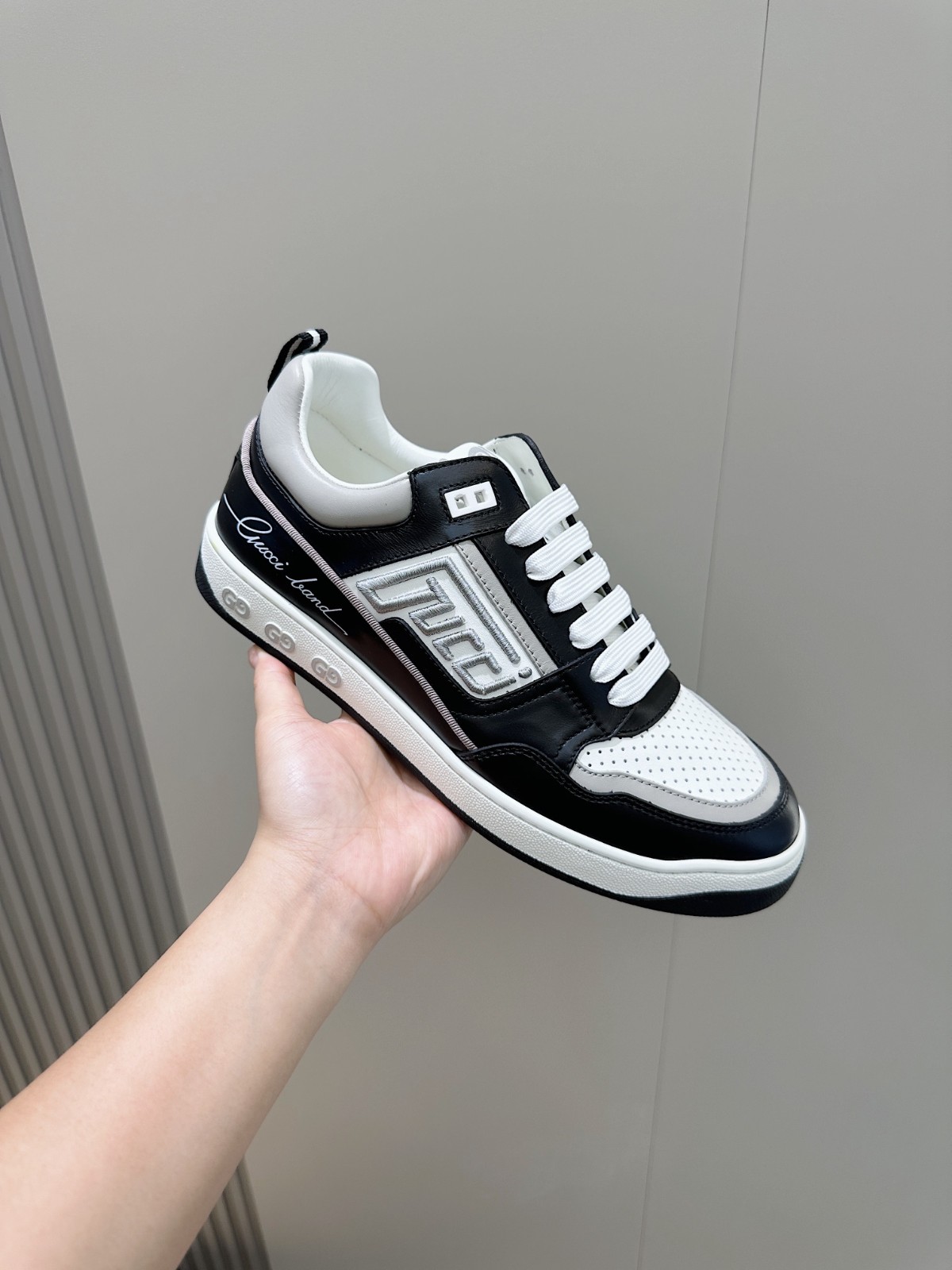 056 40123142 size 38-45