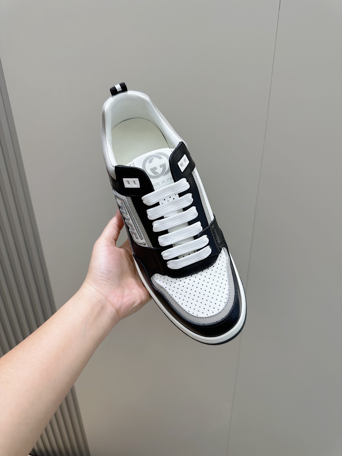 056 40123142 size 38-45
