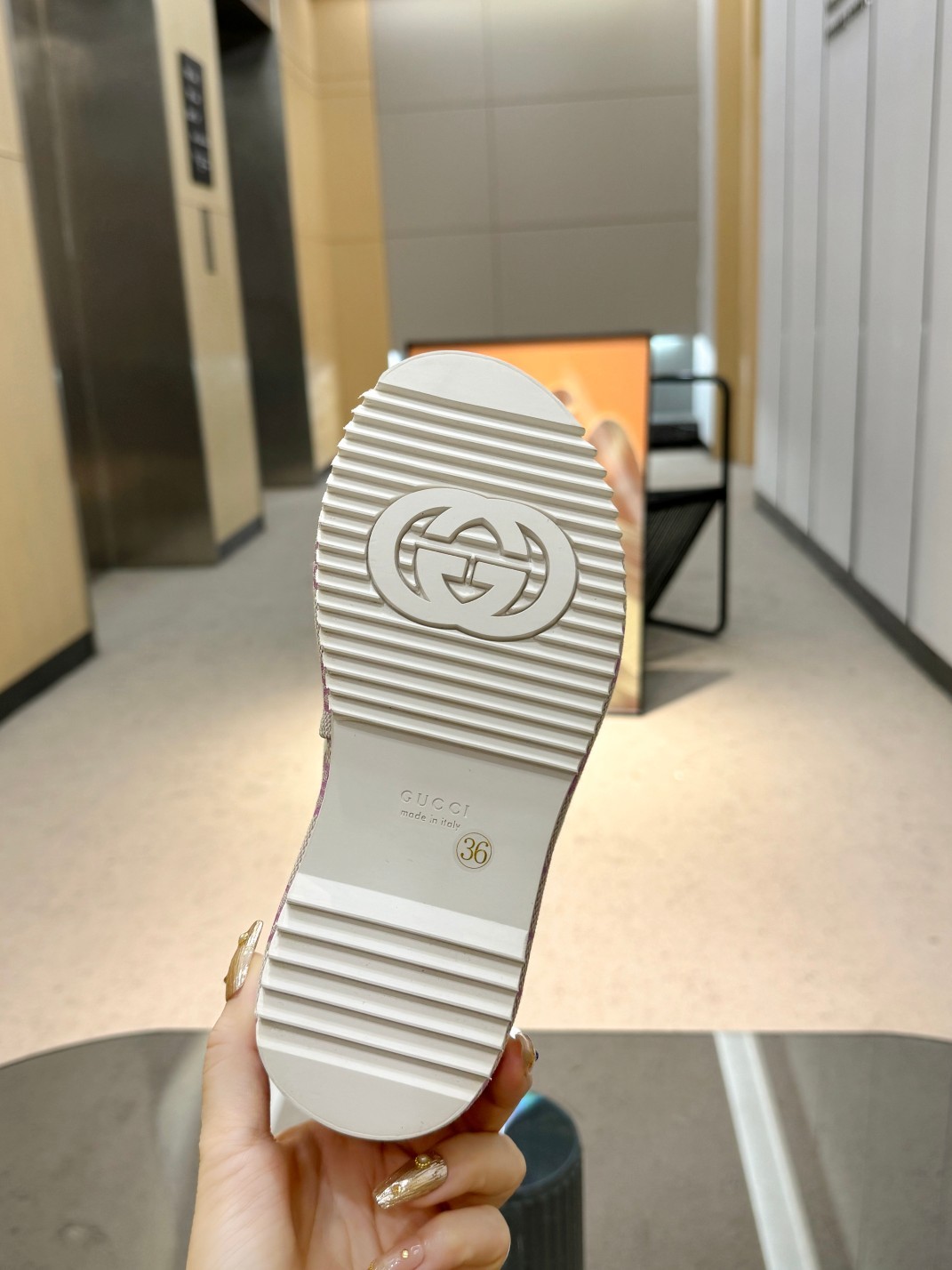 041 24123099 size 35-42