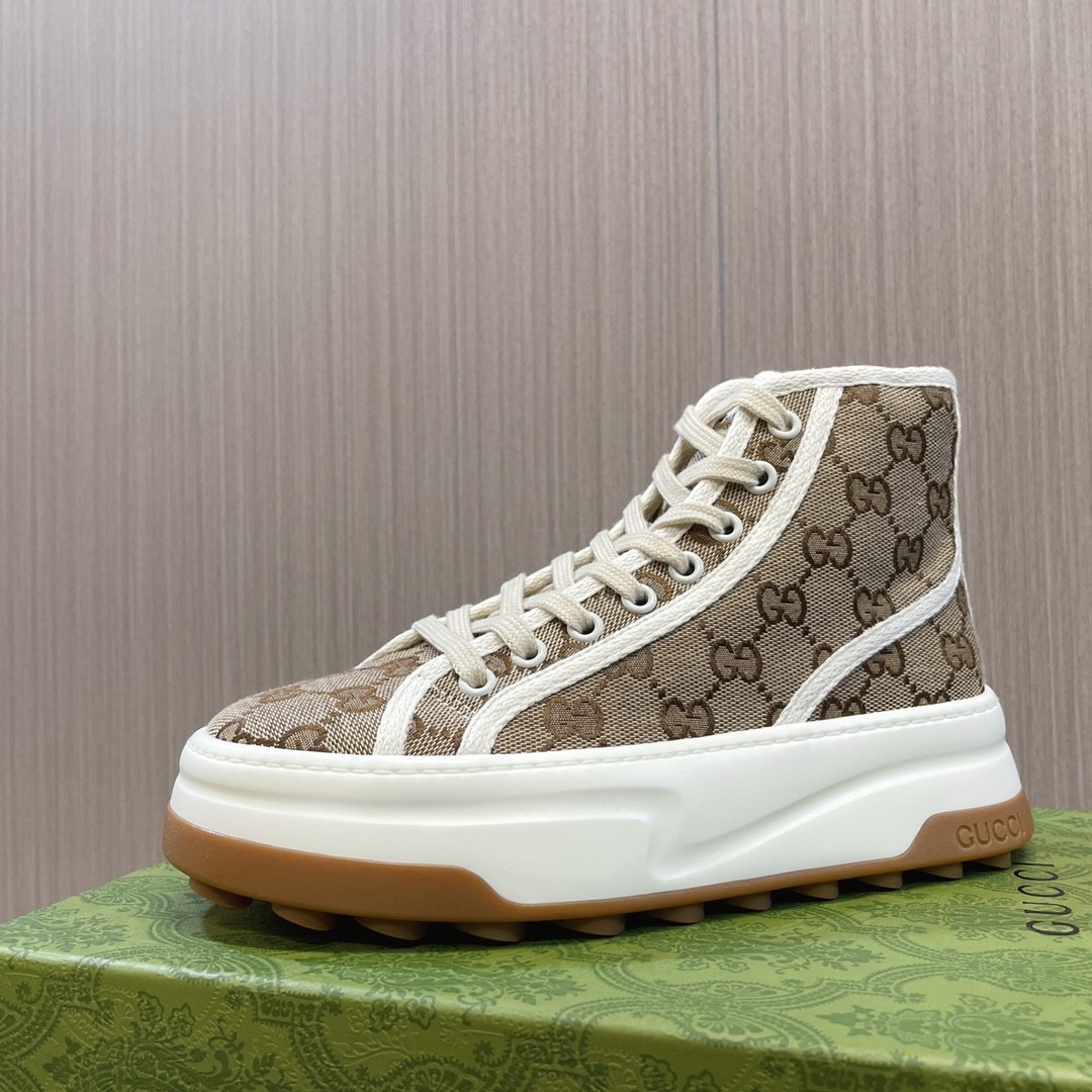 033 32123111 size 35-40