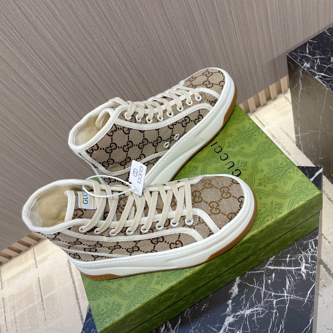 033 32123111 size 35-40