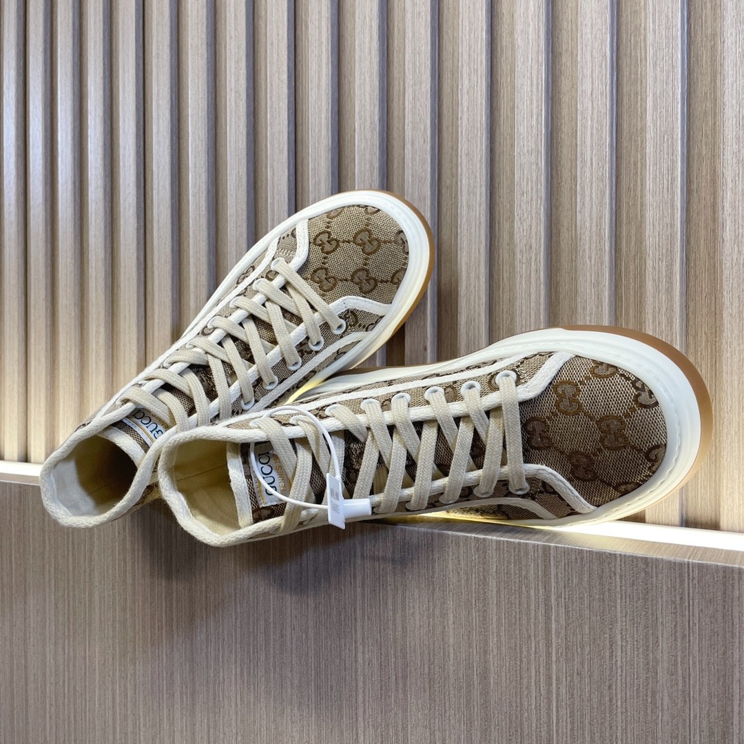 033 32123111 size 35-40