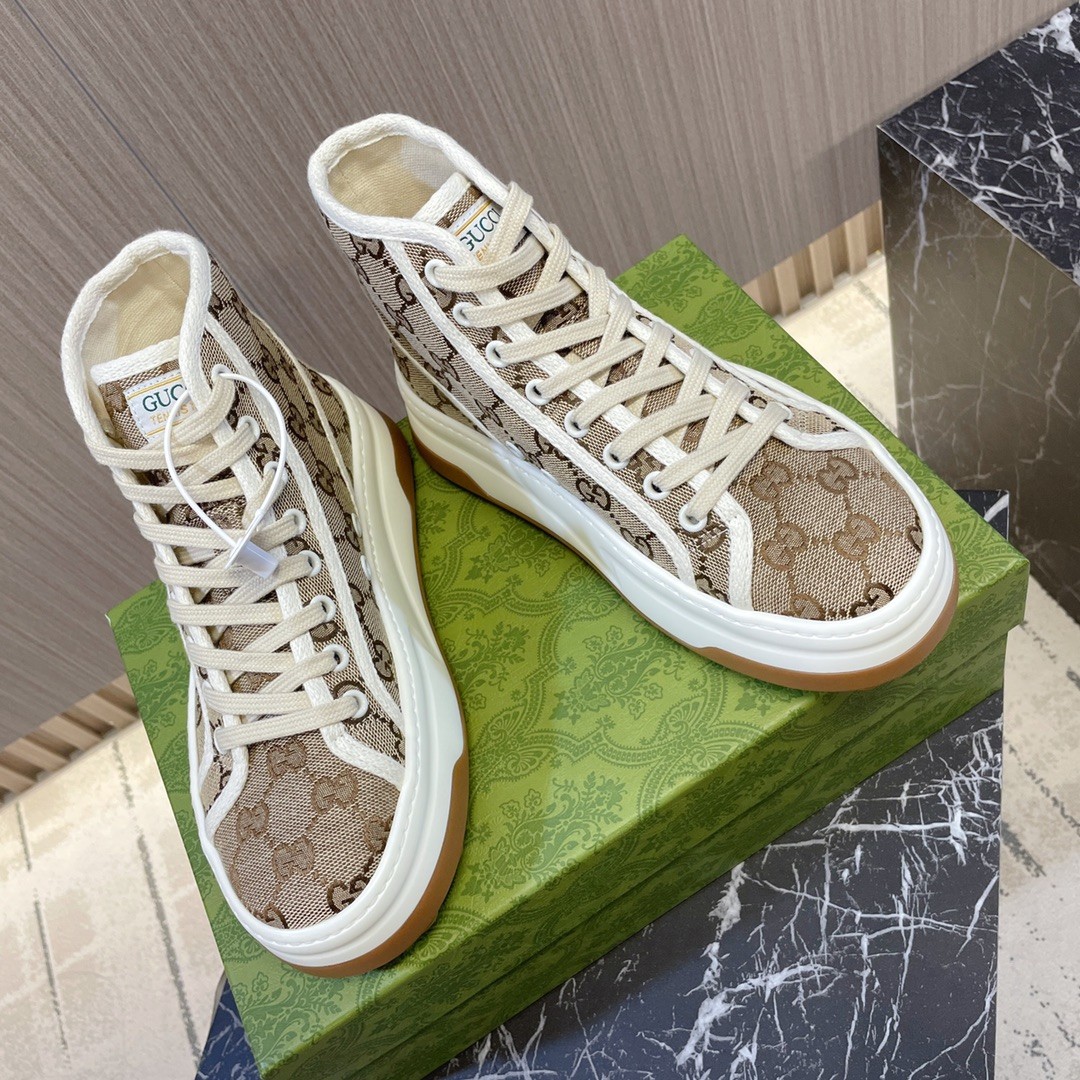 033 32123111 size 35-40