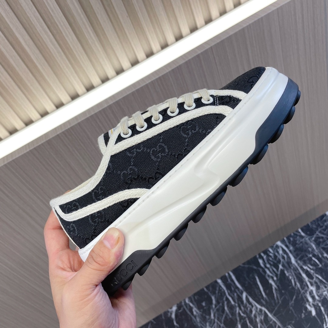 032 30123108 size 35-40