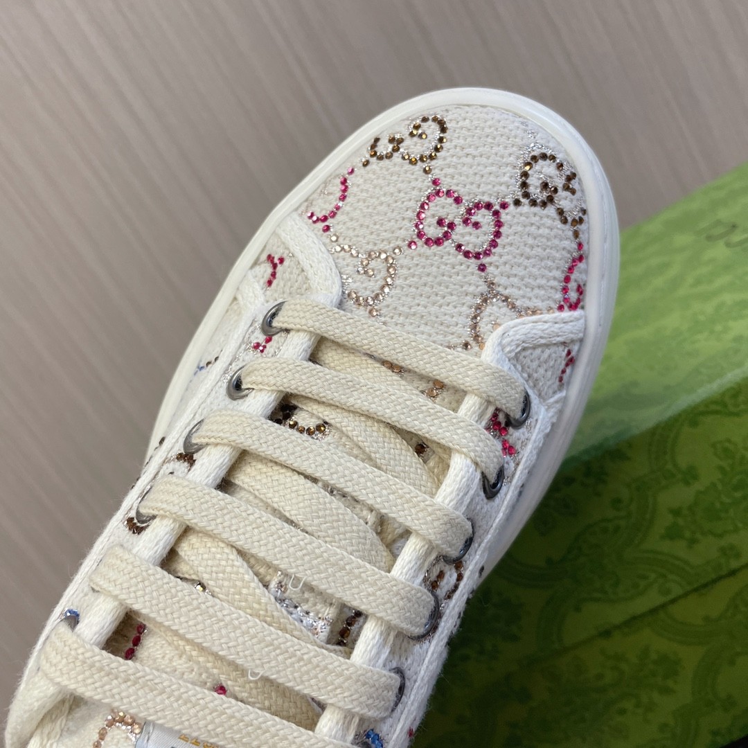 028 32123111 size 35-40