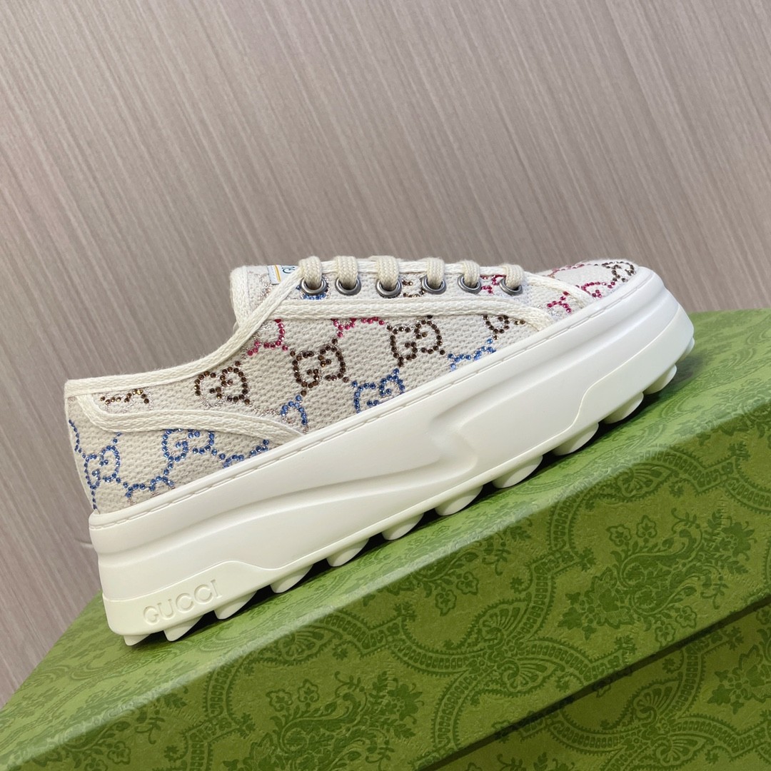 028 32123111 size 35-40