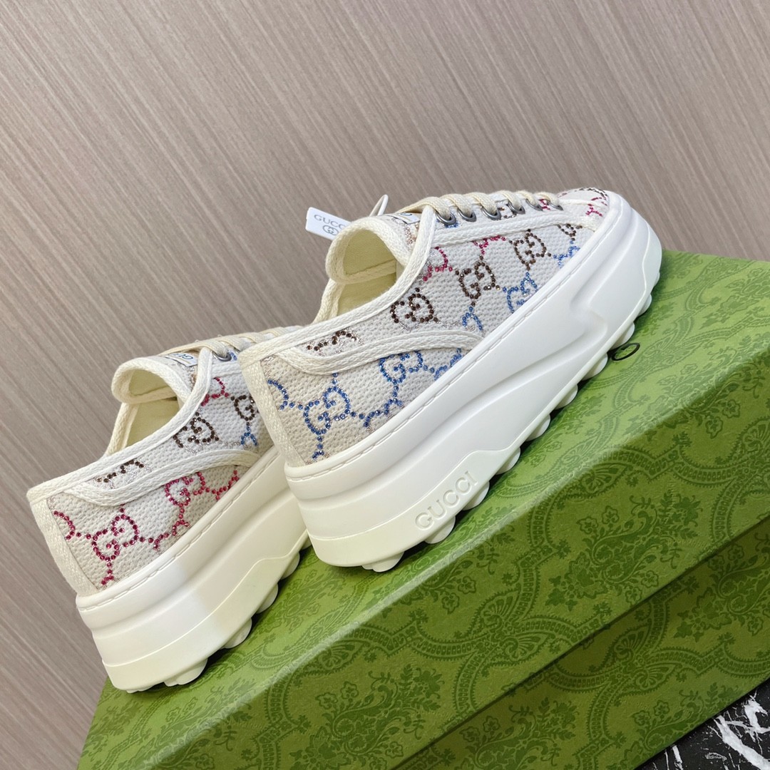 028 32123111 size 35-40