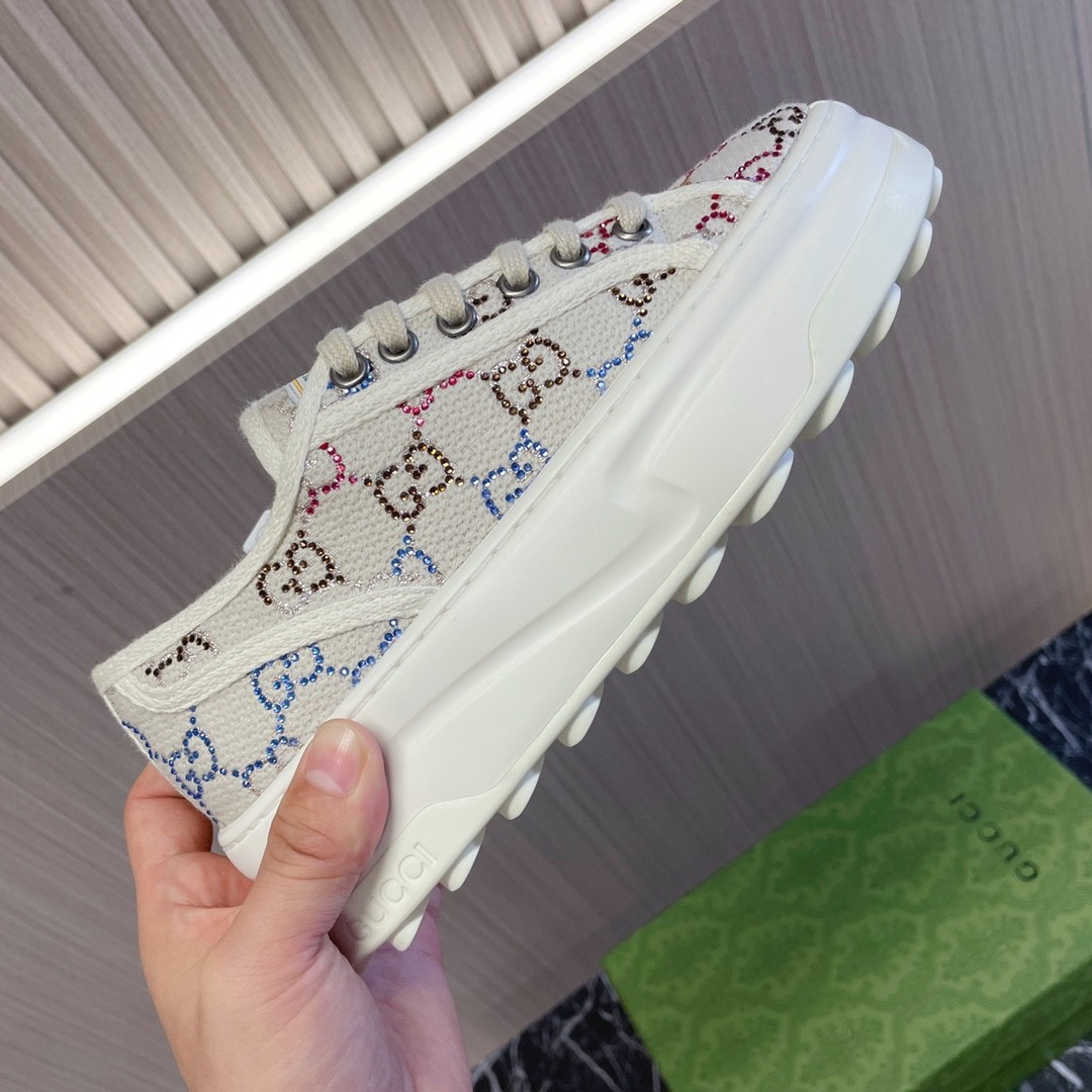 028 32123111 size 35-40