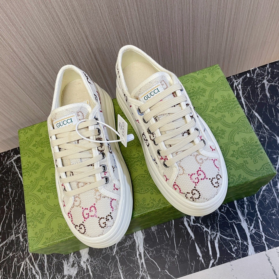 028 32123111 size 35-40