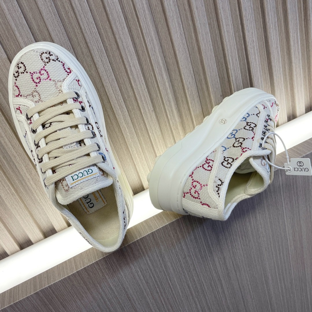 028 32123111 size 35-40