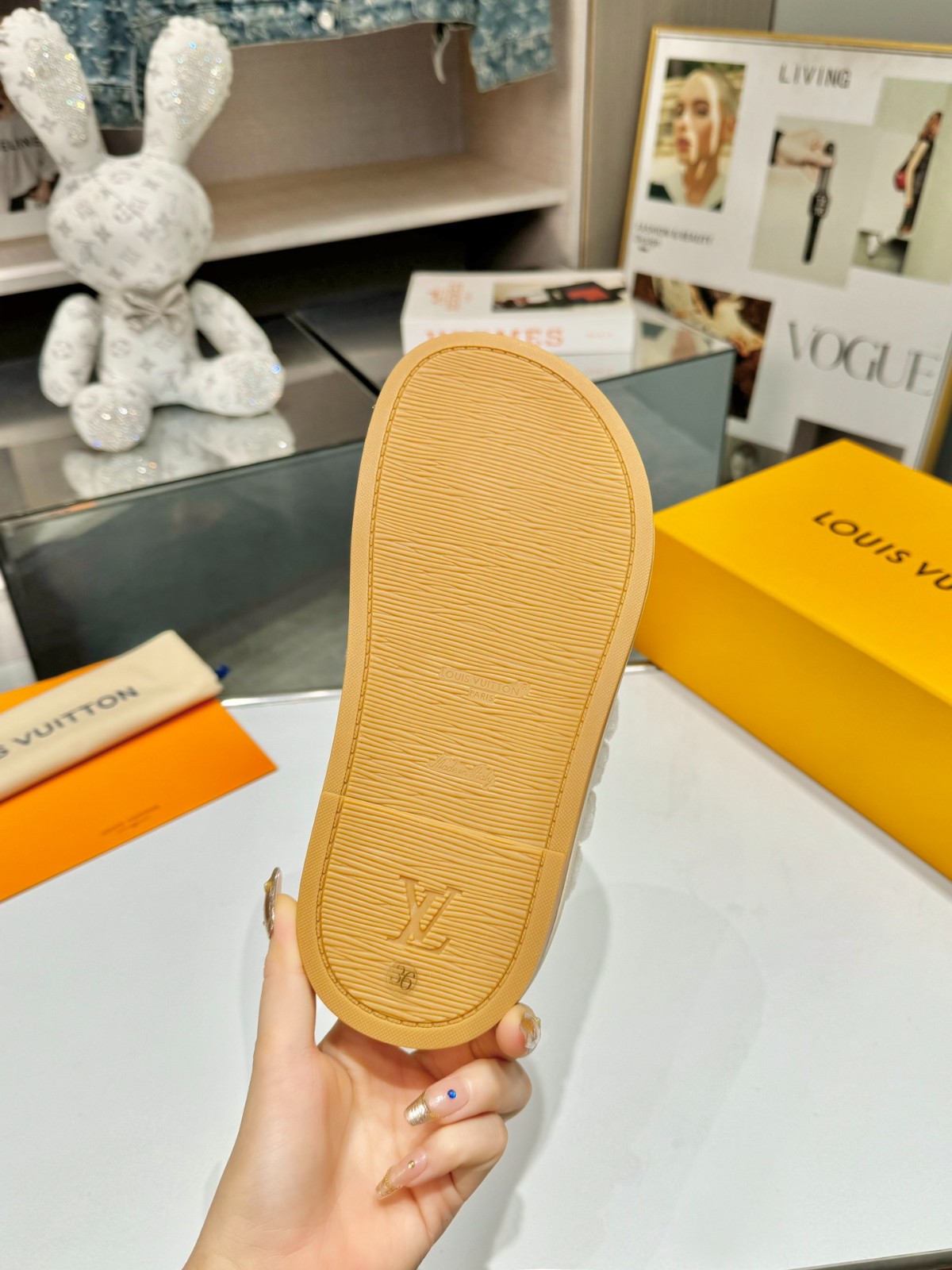 016 30123108 size 35-41