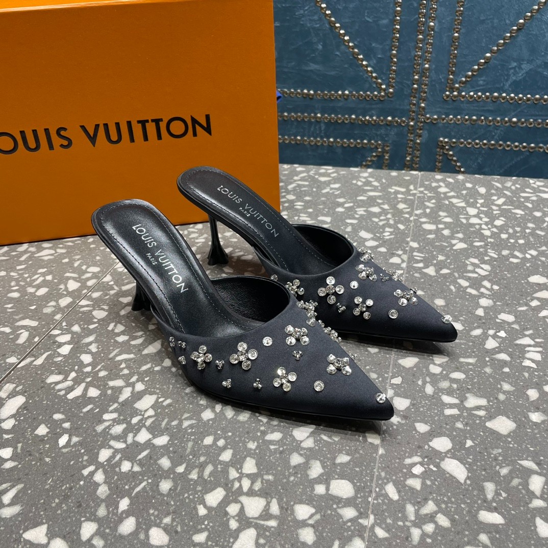 013 32123111 size 35-42