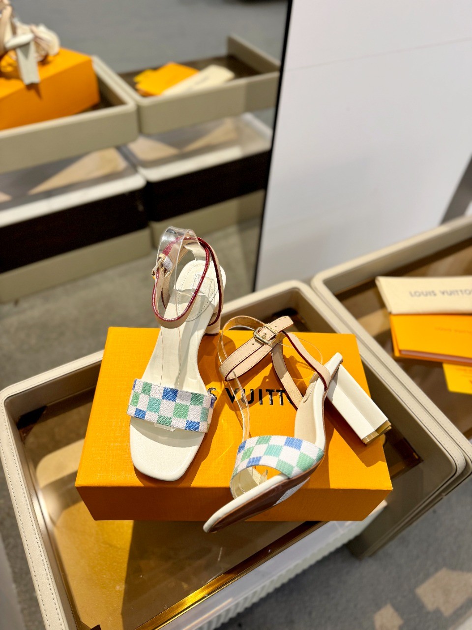 004 35123127 size 35-42