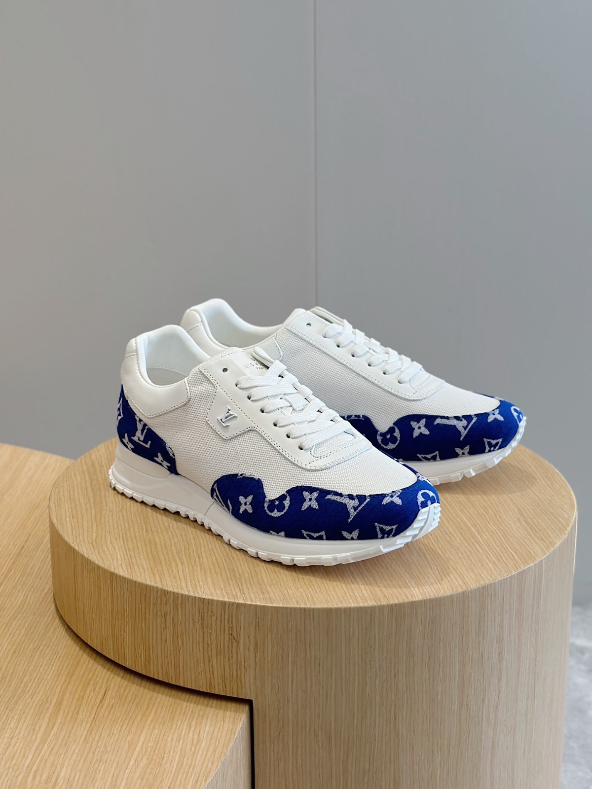 017 36123119 size 38-45