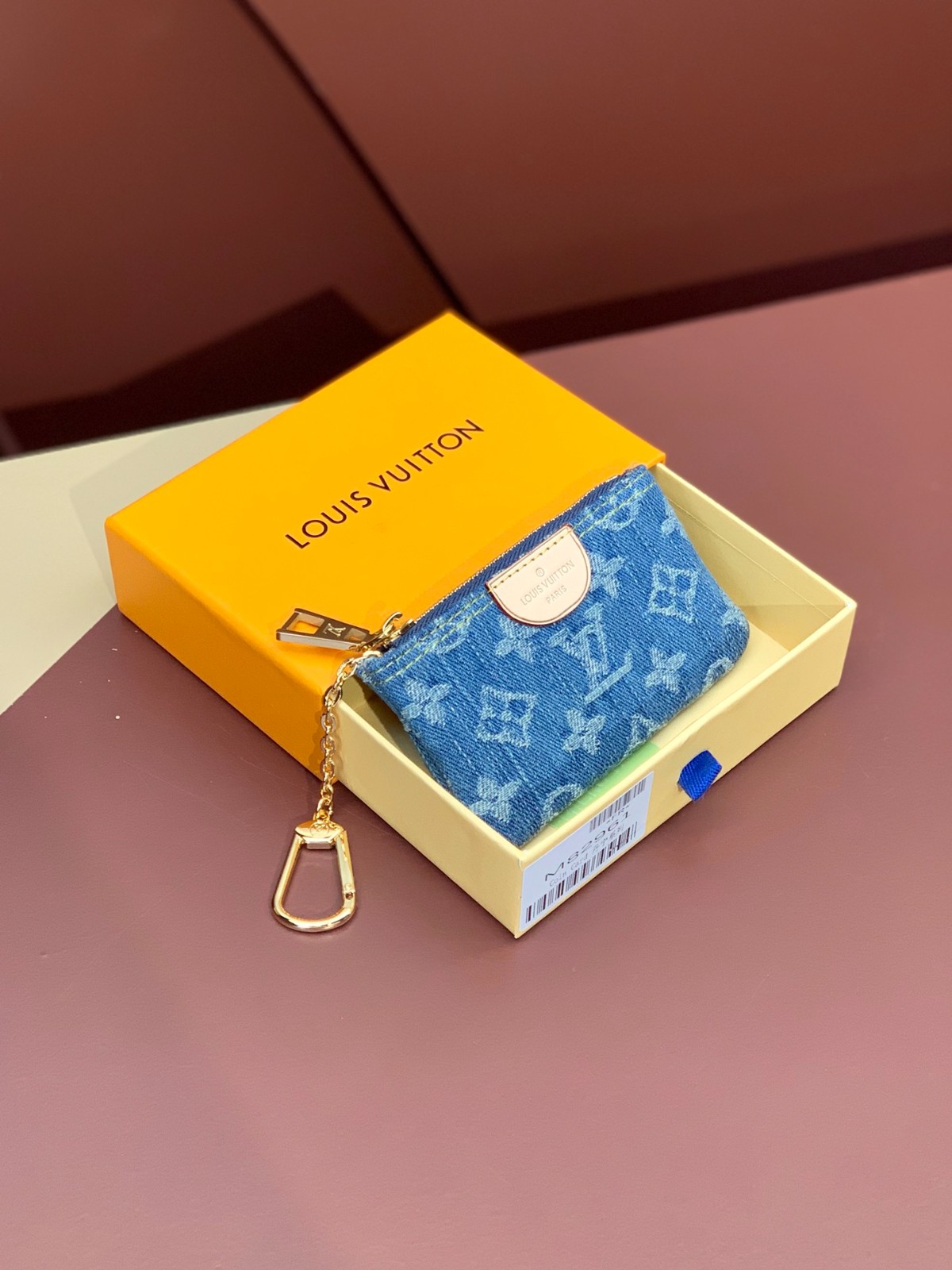 038 16123072 size 12 x 7 x 1.5cm