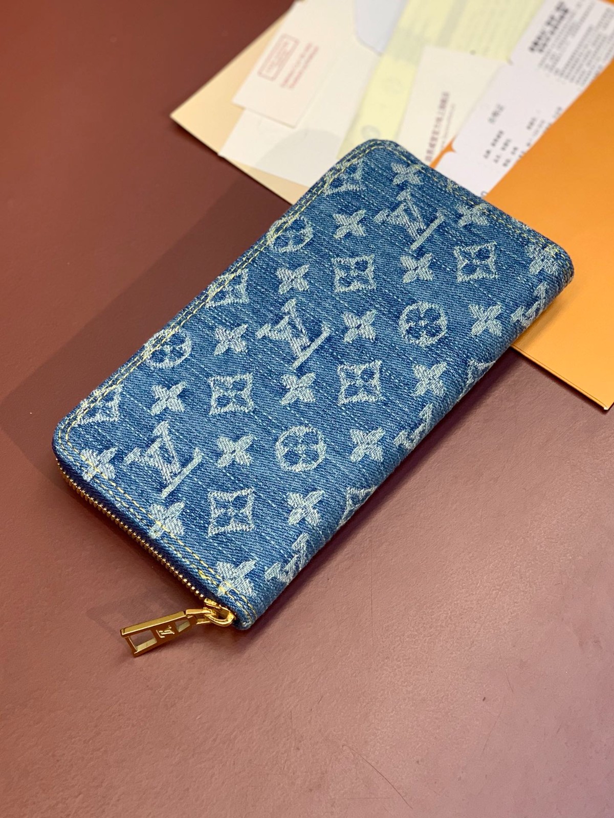 035 26123125 size 19.5x10.5x2.5cm