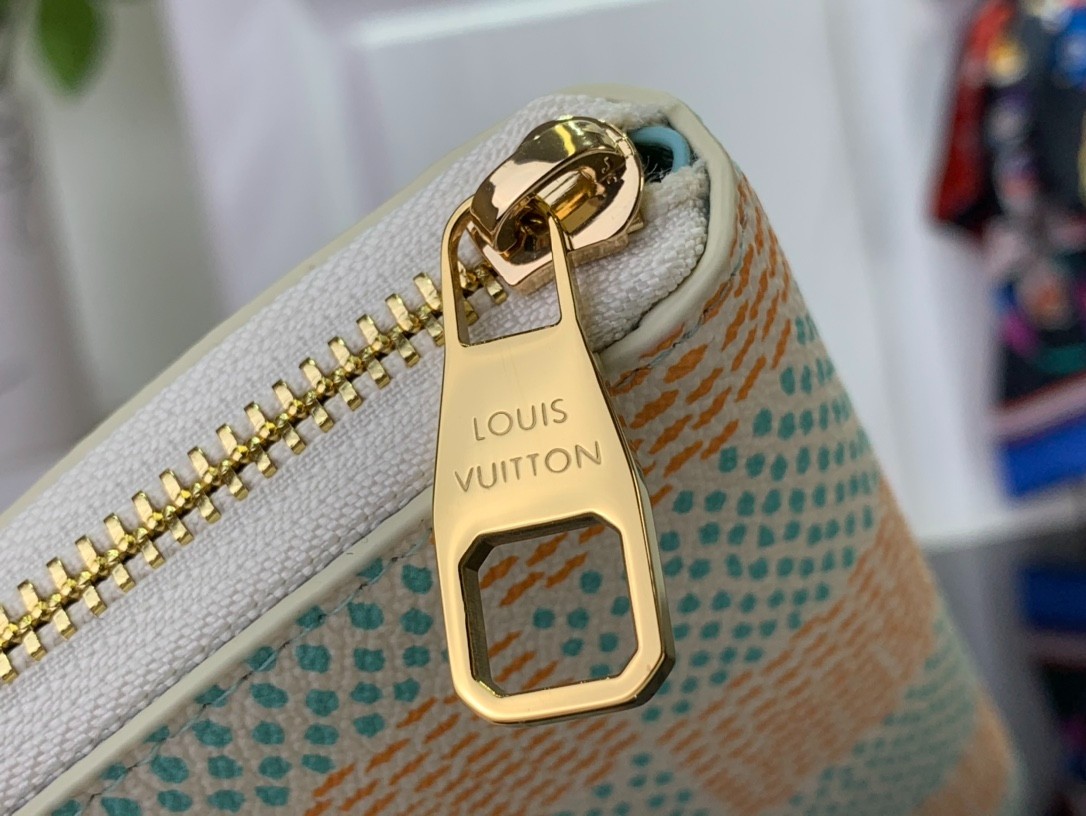 003 25123102 size 10x20x2cm
