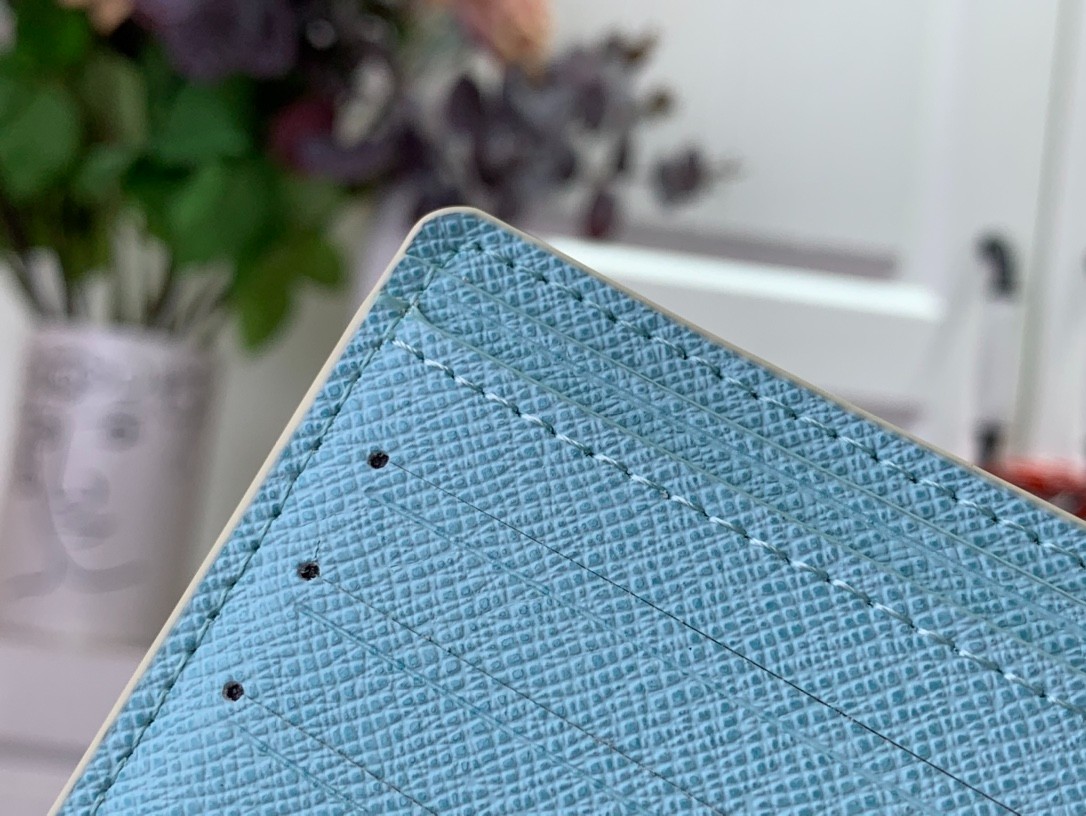 001 16123073 size 11.5x9x1.5cm