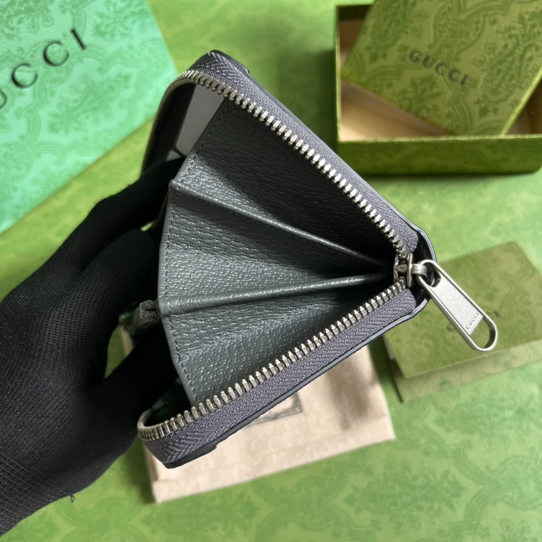 062 24123103 size 19x10.5x2.5cm