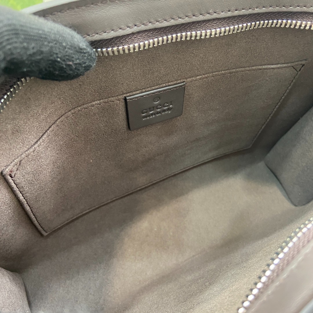 023 28123101 size 26x20x6cm