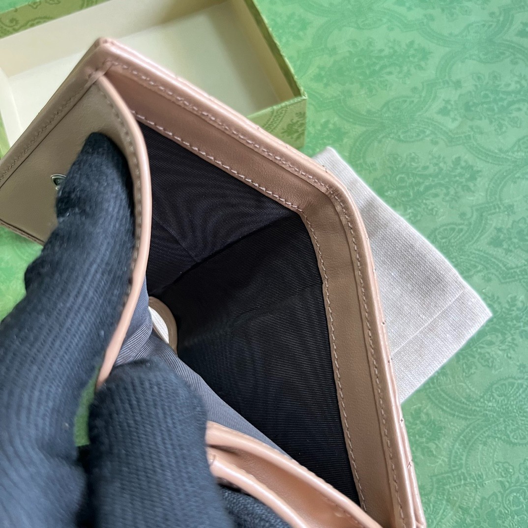 017 19123081 size 11x8.5x3cm