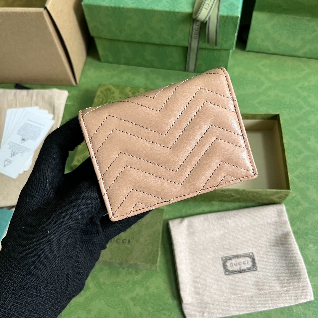 017 19123081 size 11x8.5x3cm