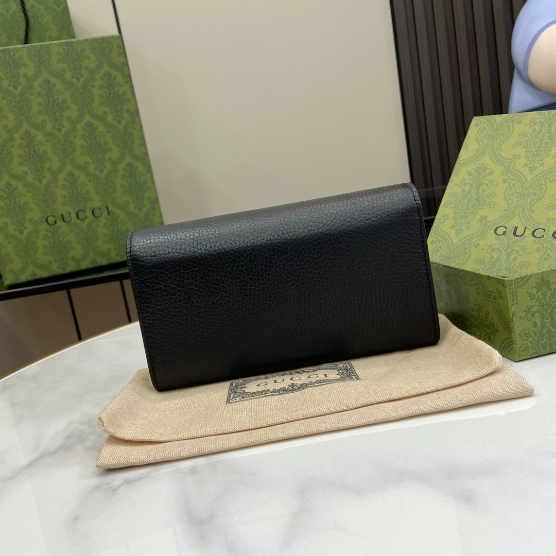 008 24123096 size 19.5x11.5x3cm