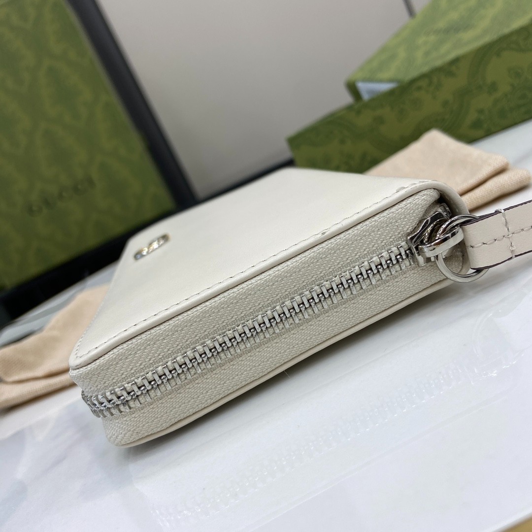 002 23123094 size 19x10x2.5cm