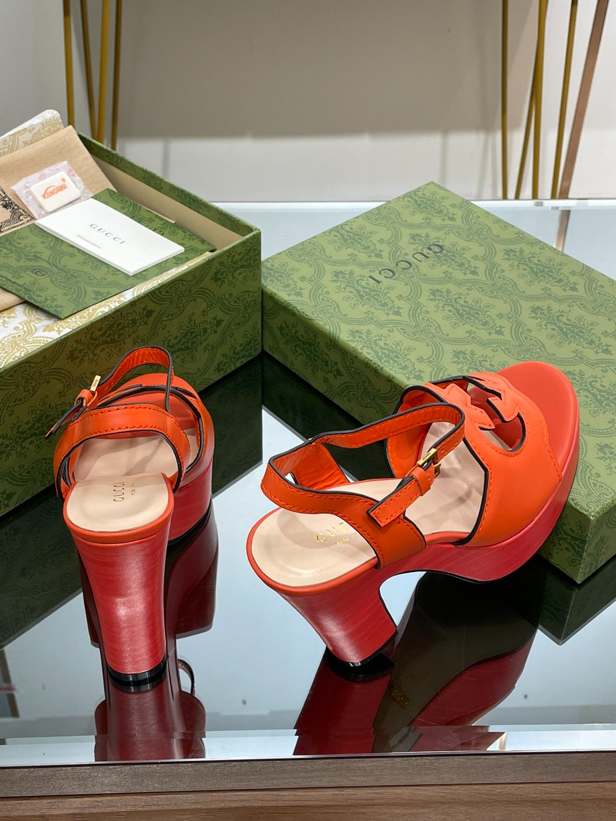011 35123116 size 35-41