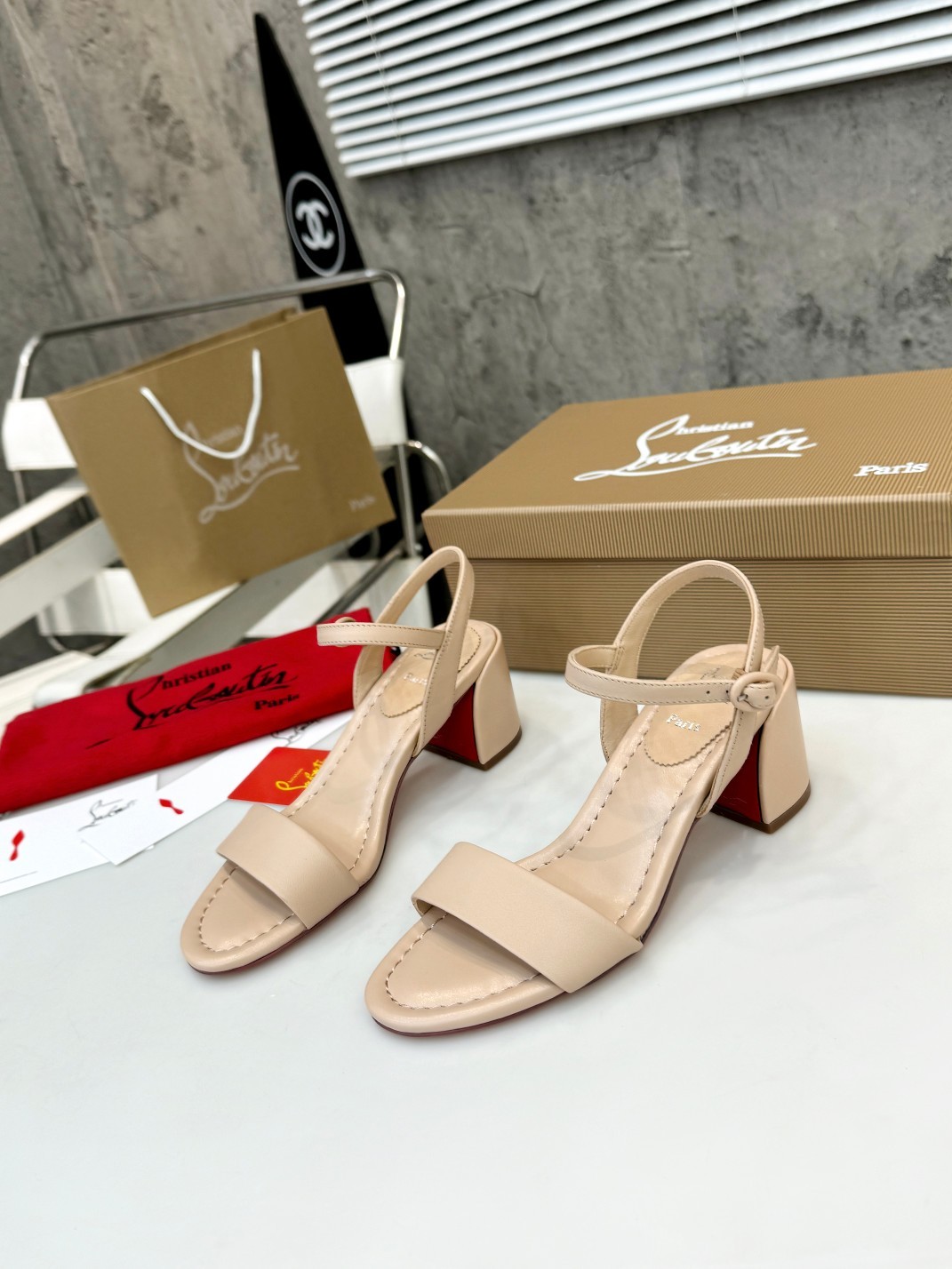 010 26123102 size 35-42