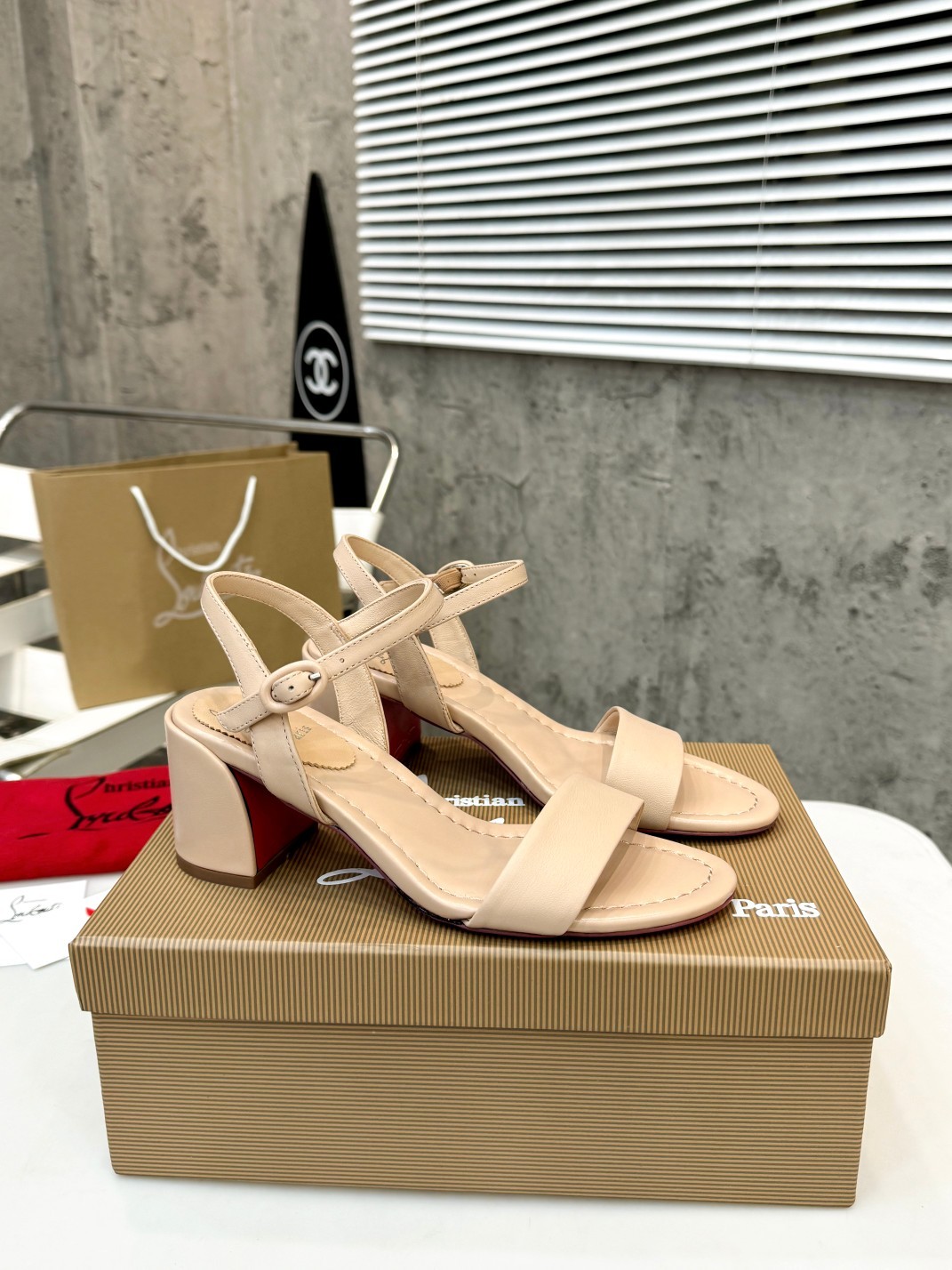 010 26123102 size 35-42