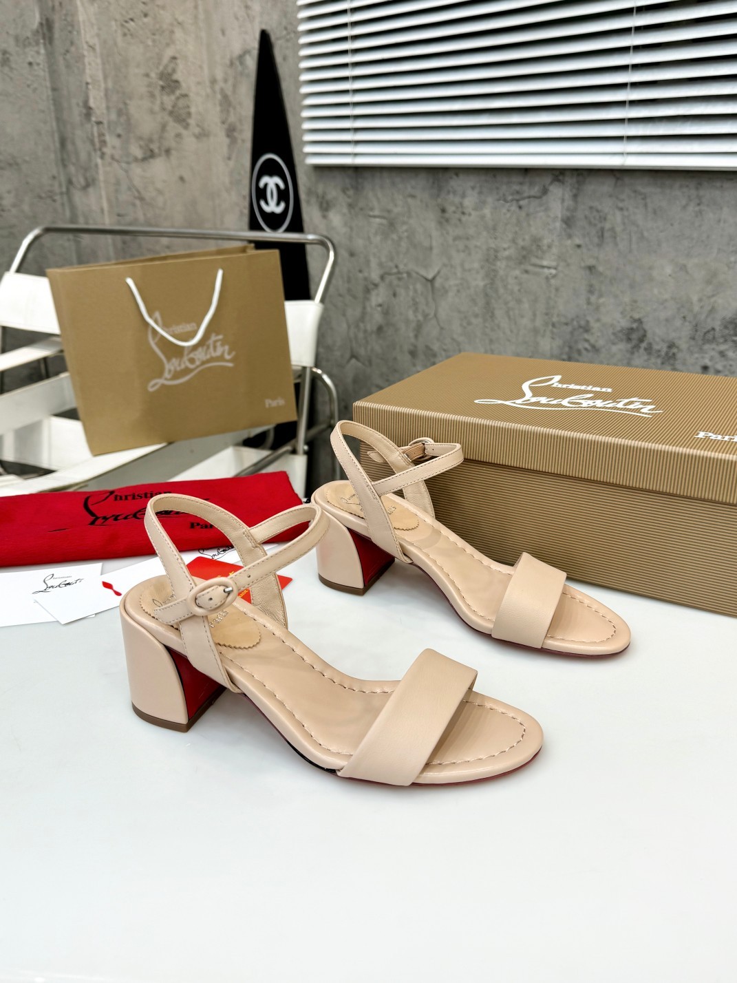 010 26123102 size 35-42