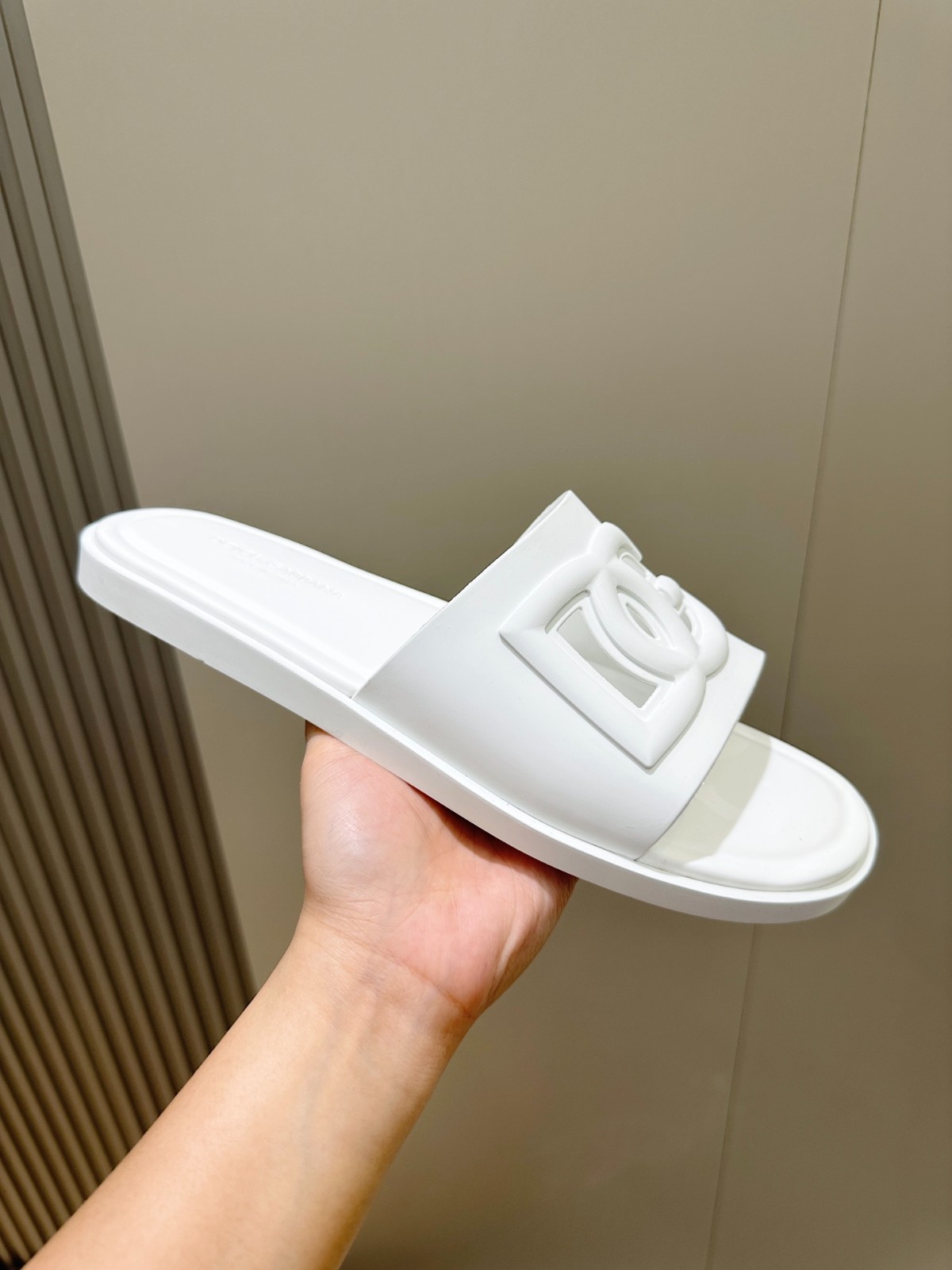 042 18123079 size 38-45