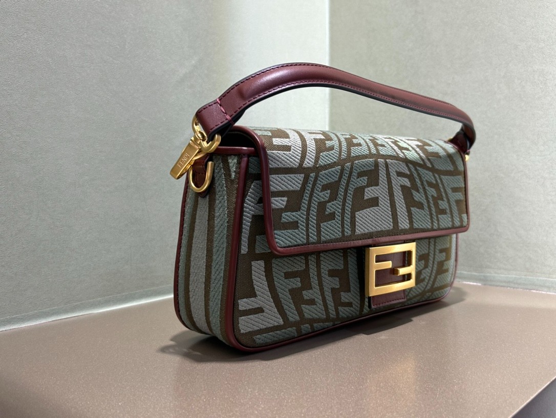 013 66123199 size 26x13x6cm