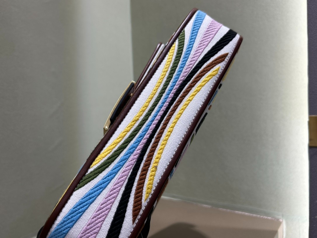 012 66123199 size 26x13x6cm
