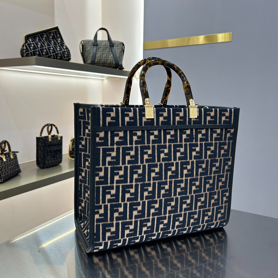 011 size 36x17x31cm