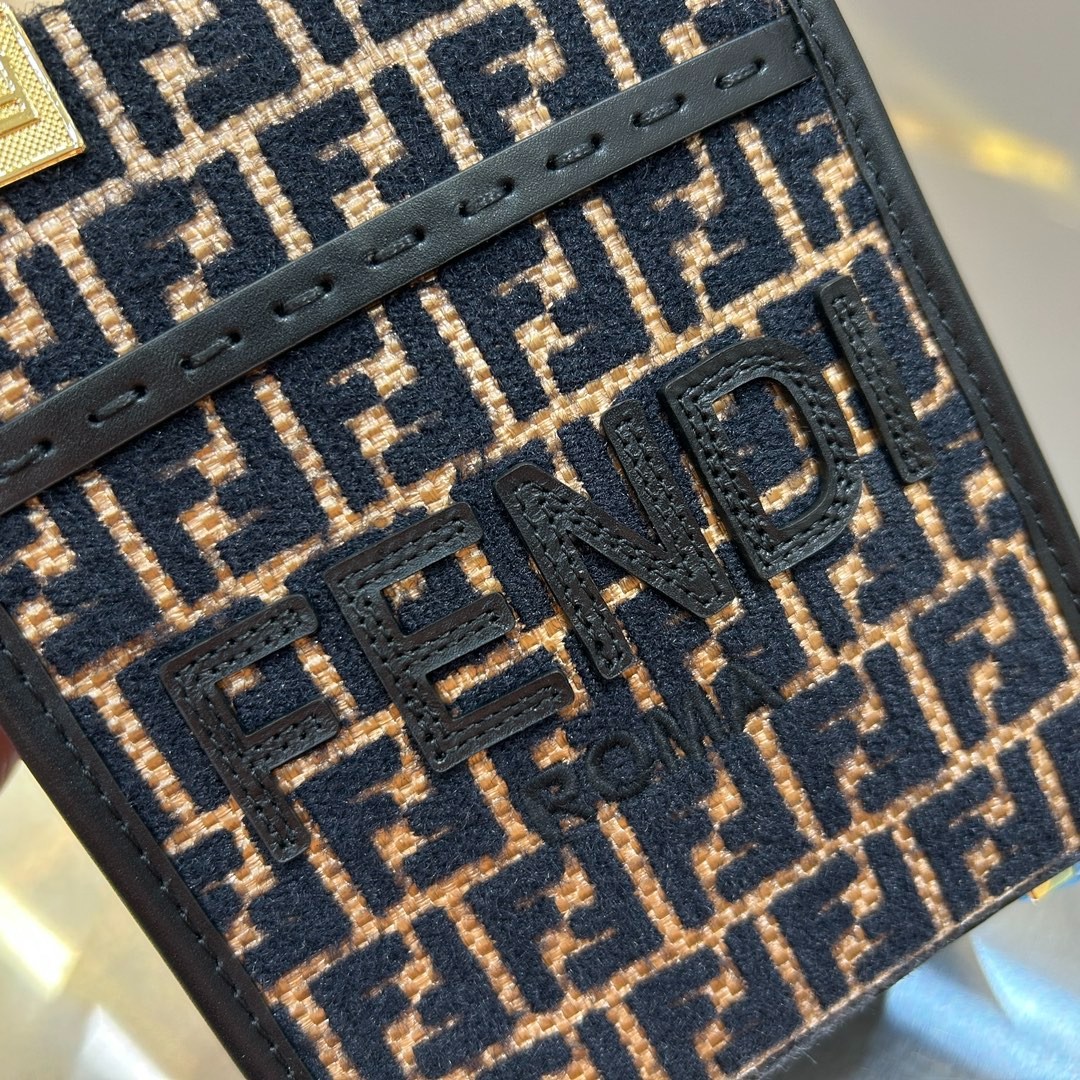 010 size 13x18x6.5cm