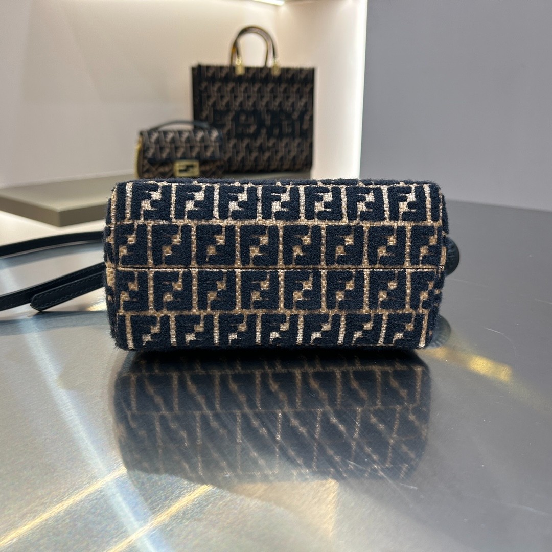 008 size 18x8cm