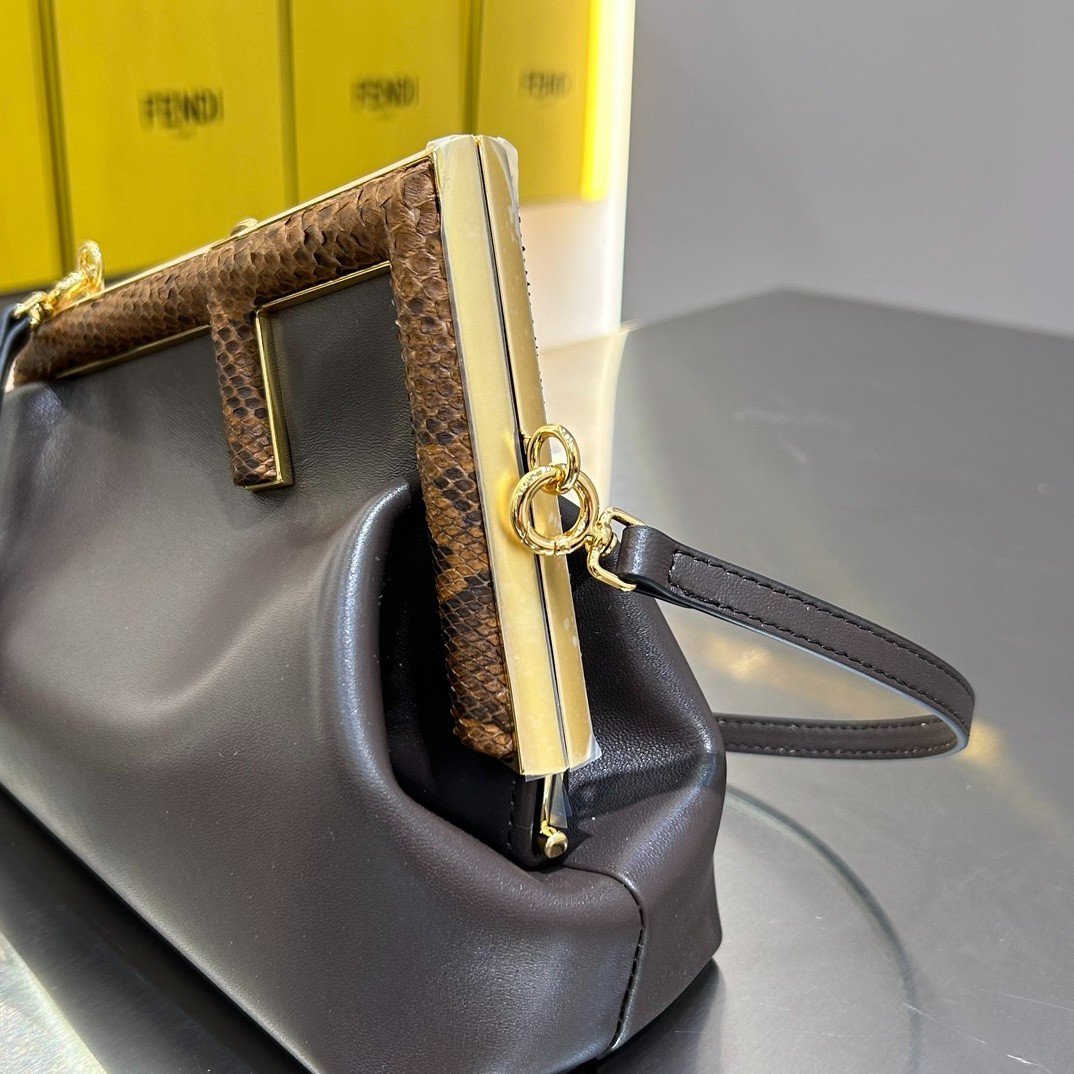 003 90123236 size 26x9.5x18cm