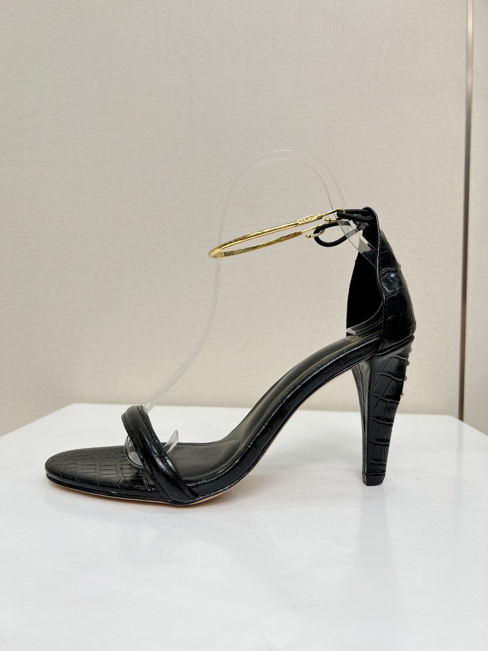 038 29123112 size 35-42