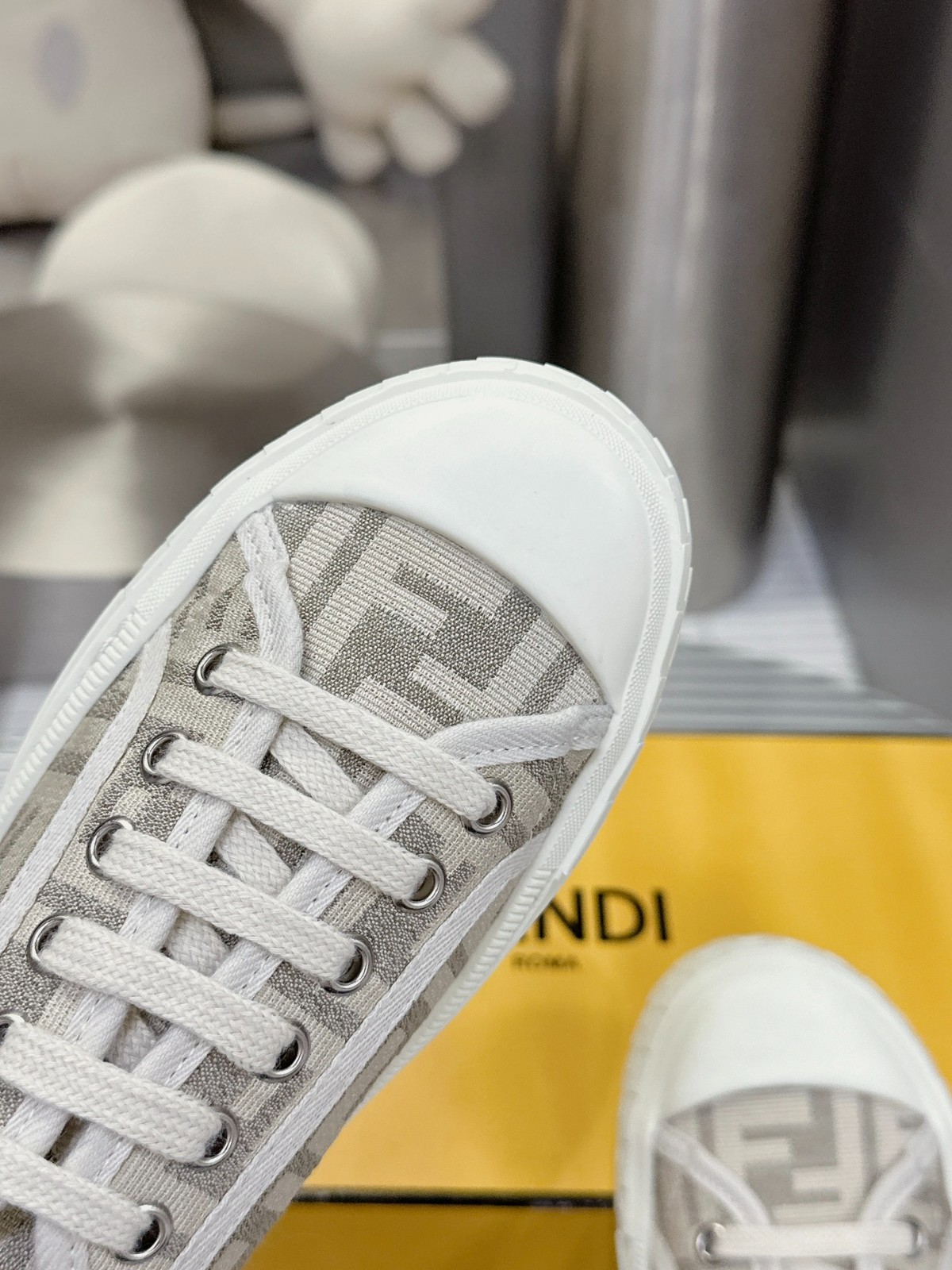 027 22123093 size 35-40