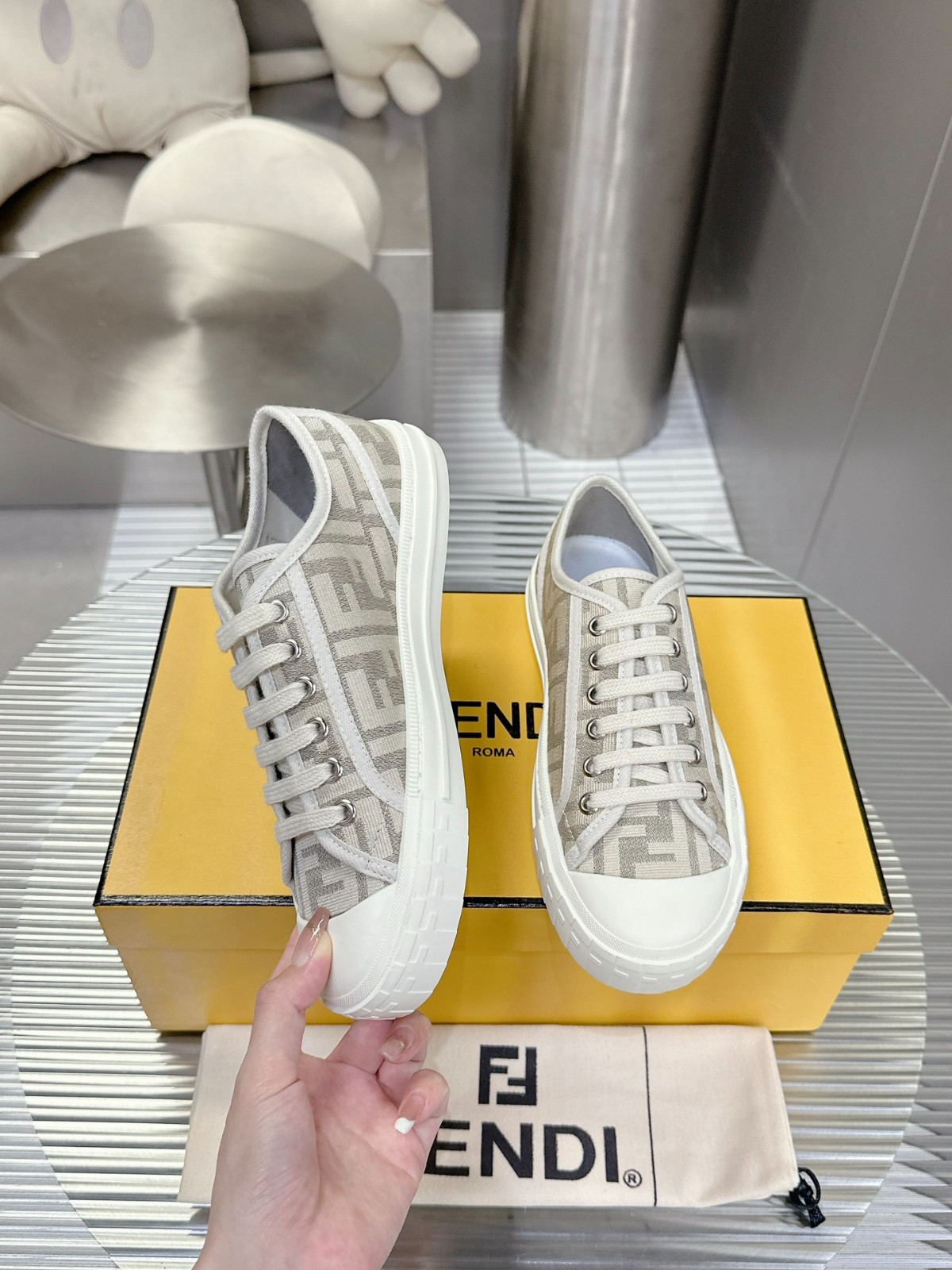 027 22123093 size 35-40