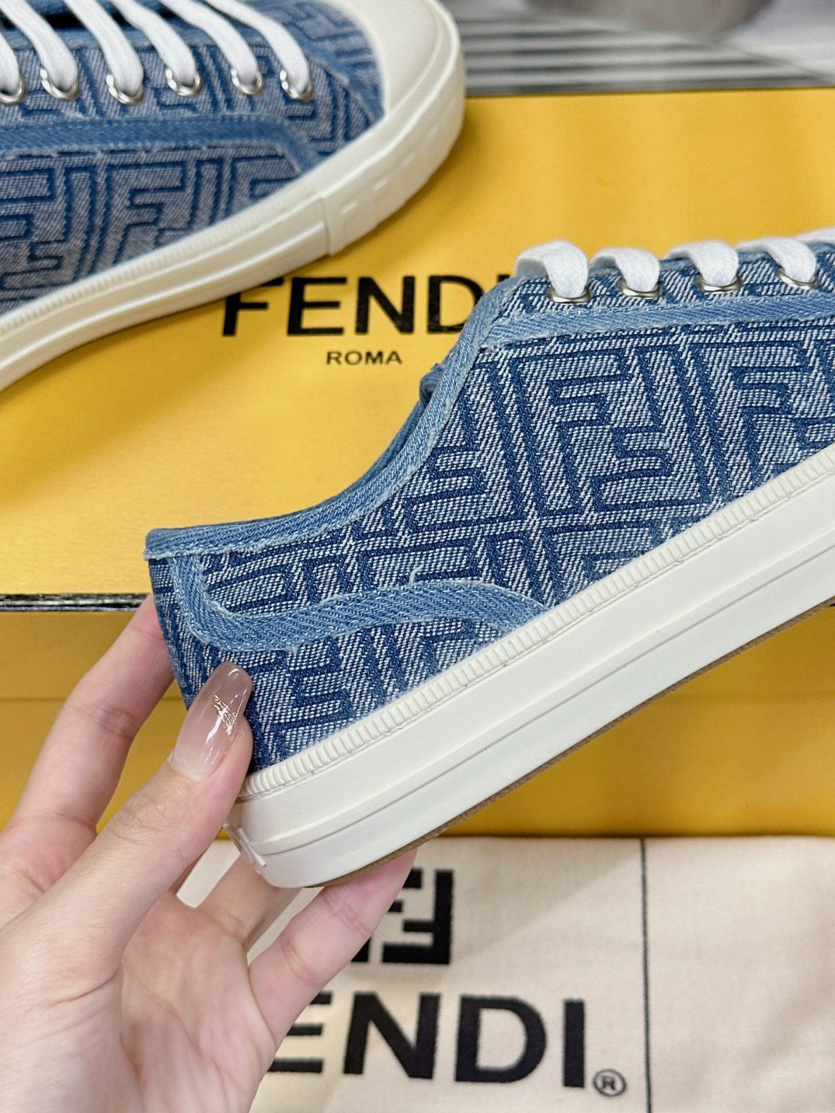 025 22123093 size 35-40