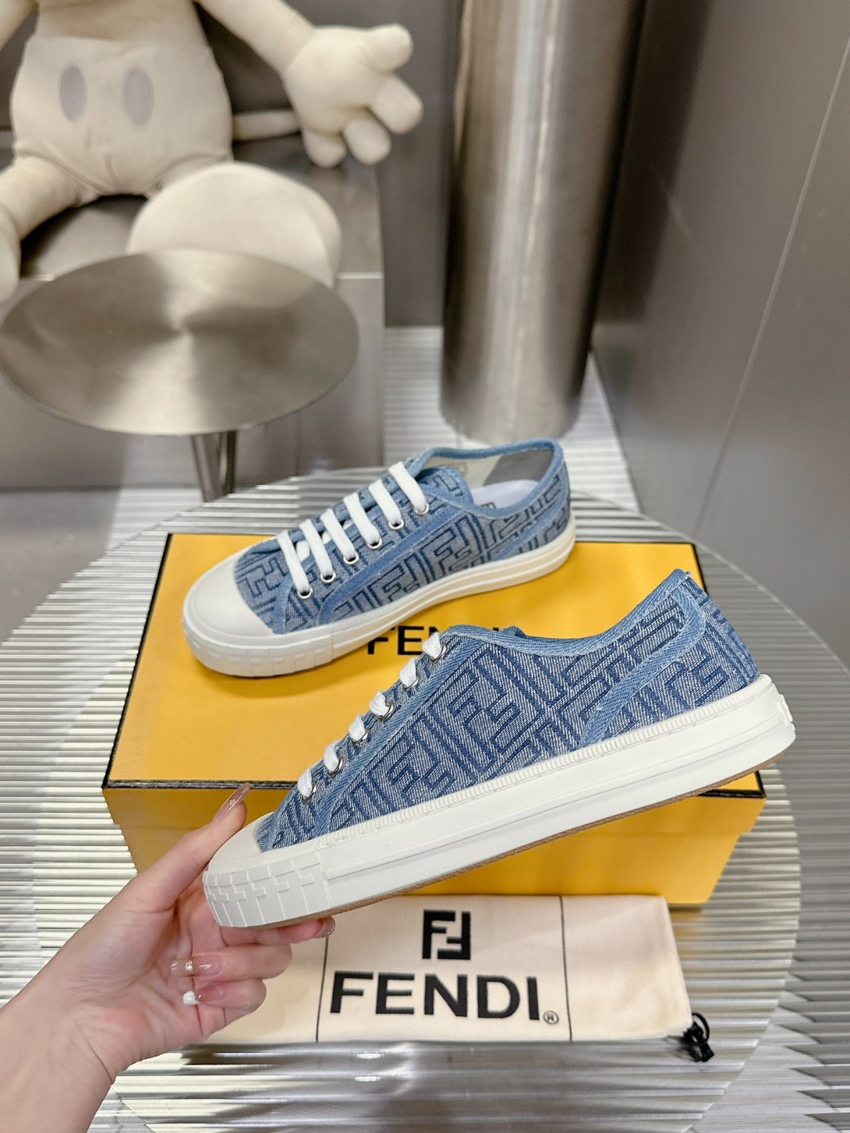 025 22123093 size 35-40