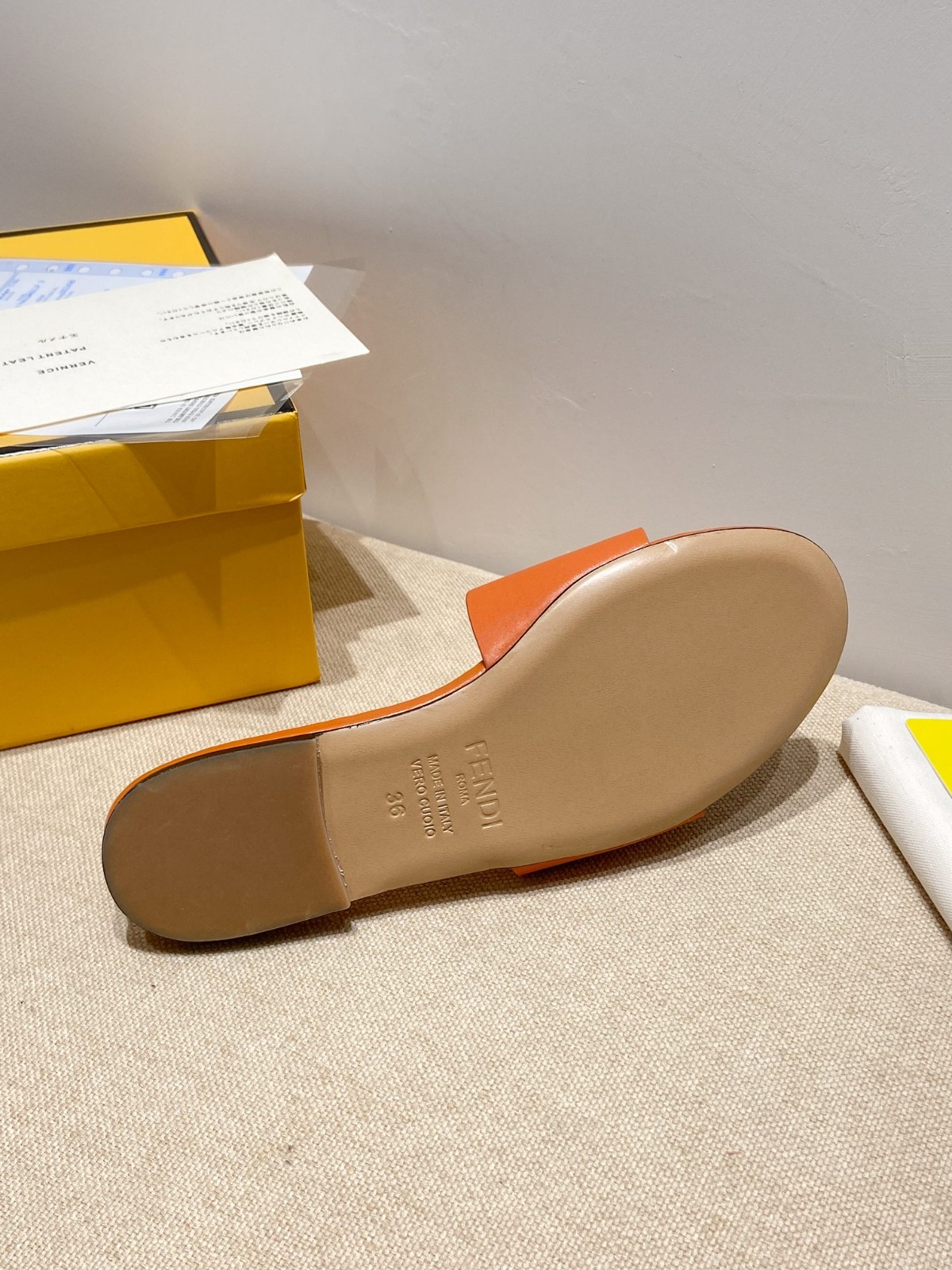 024 22123096 size 35-41