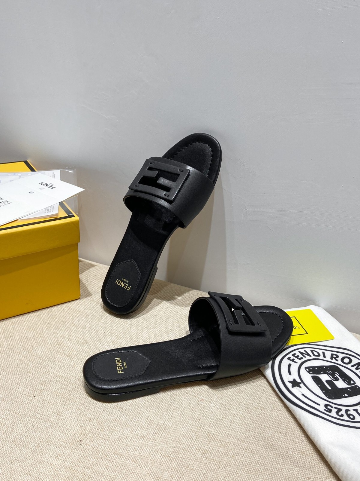 023 22123096 size 35-41