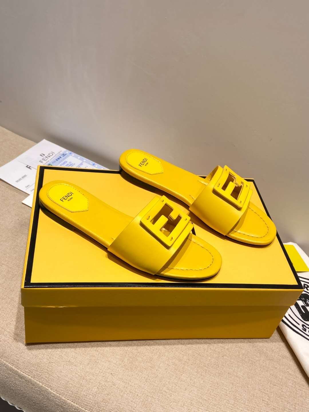 022 22123096 size 35-41