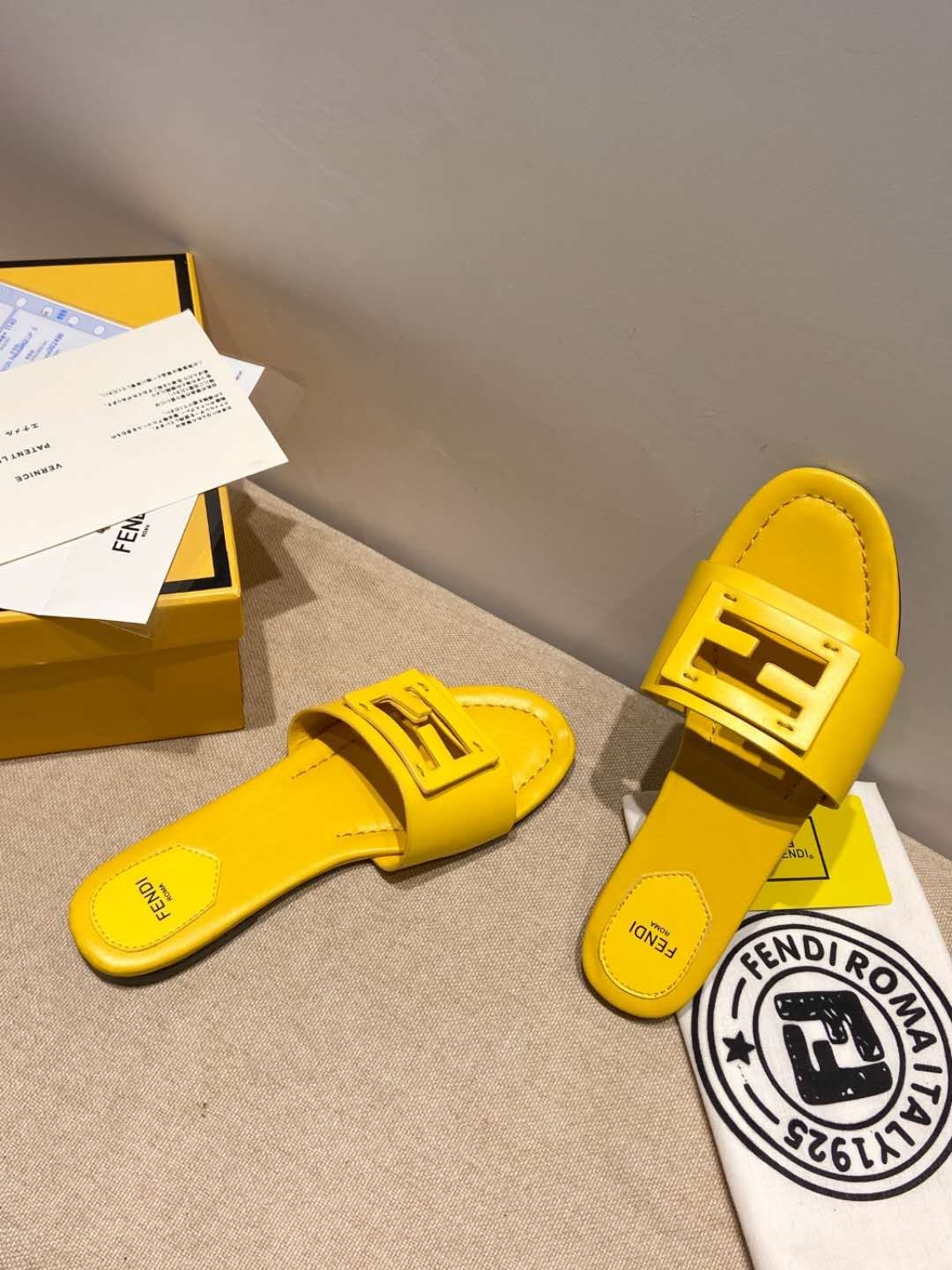 022 22123096 size 35-41