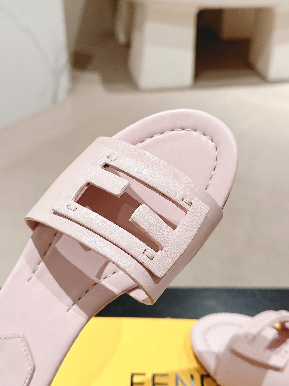 011 22123096 size 35-42