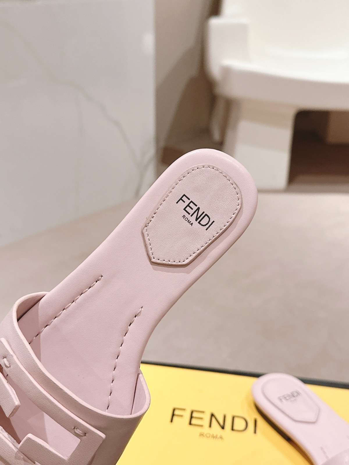 011 22123096 size 35-42